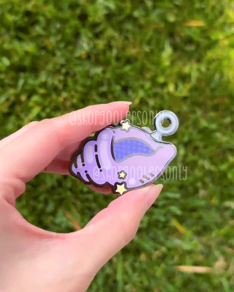 Fortune Conch Enamel Pin ✨