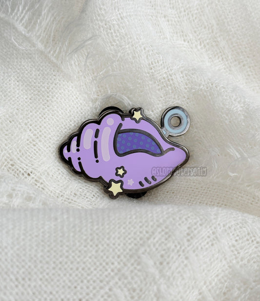 Fortune Conch Enamel Pin  ✨